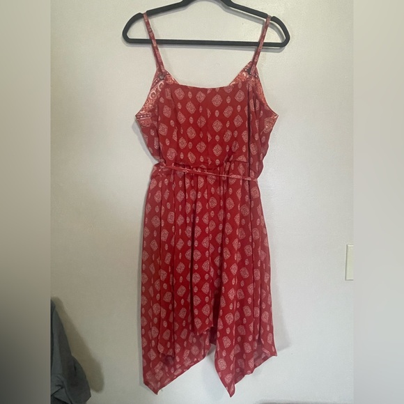 Xhilaration Red and White Patterned Midi Dress - Picture 3 of 4